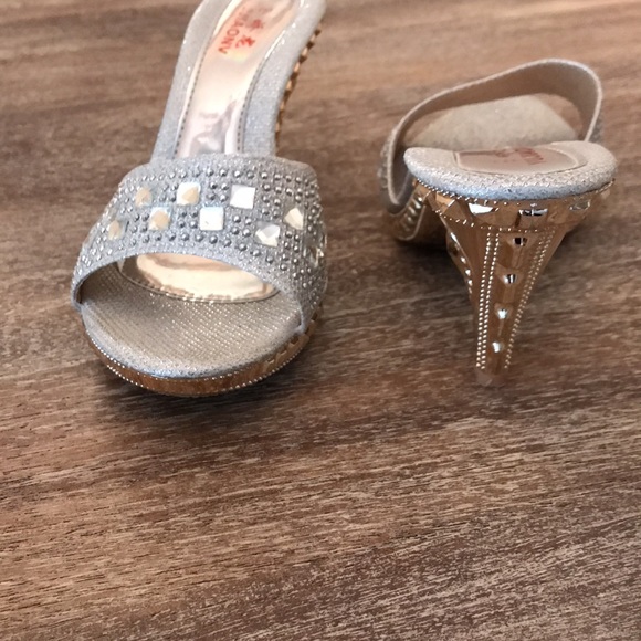 Silver Jewel Sandals with Gold Heel - Picture 3 of 4